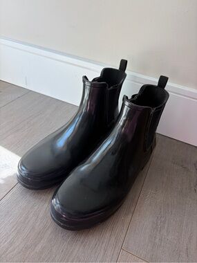 Hunter Boots Short Glossy Size 8